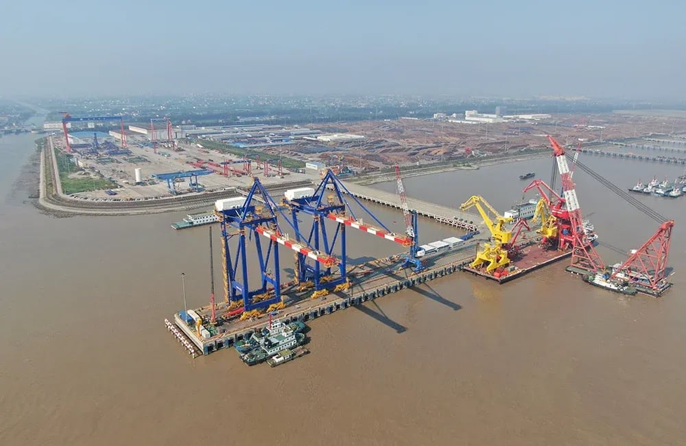 Cẩu bờ STS (Ship to Shore Crane) 3